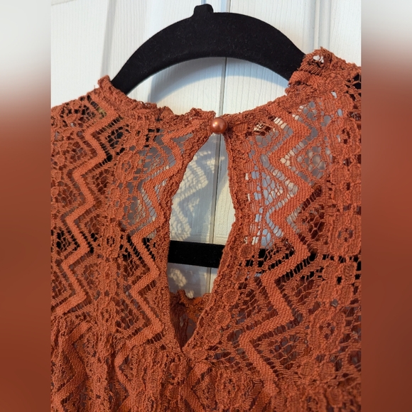 3/$20! Melissa Paige Lace Boho Blouse - Picture 8 of 9